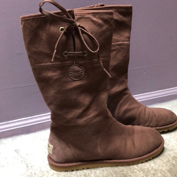 UGG Shoes - UGG Chocolate Boot